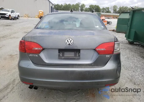 2014 Volkswagen Jetta Se z USA, uszkodzony, nr VIN 3VWD17AJ1EM284450